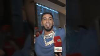 Le hablan de karol g y anuel así responde 😱😂 [upl. by Lynne]