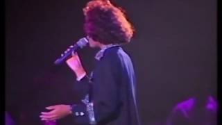 Didnt we almost have it all Rare  Whitney Houston Live [upl. by Ennirroc]