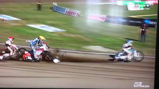 Pawlicki Sayfutdinov Janowski CRASH  Wroclaw vs Leszno 04062015 [upl. by Gnuhc]