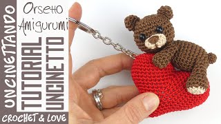 Come Fare un Orsetto Amigurumi Portachiavi sottotitoli in spagnolo inglese e francese [upl. by Dachy643]