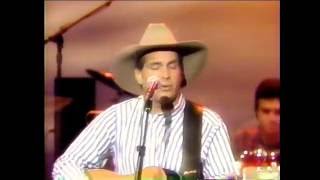 Garth Brooks Much Too Young To Feel This Damn Old Live 1989 [upl. by Nileak704]