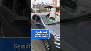 🚦 Motorista escapa Ileso após semáforo cair sobre carro em São Gonçalo no Rio de Janeiro [upl. by Seidnac]