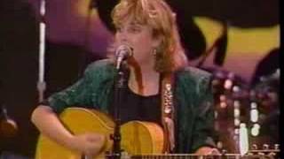 Mary Chapin Carpenter  Quittin Time TNN 1990 [upl. by Gnek260]