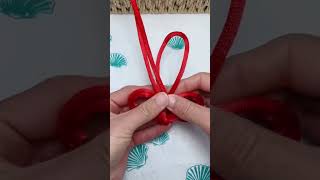 Instructions for tying a cute bow keychain diy crafts bracelets [upl. by Nair]