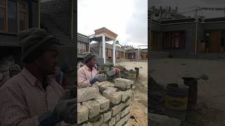 Ladakh ke मिस्त्री 🙏🏻😮 House Construction at Hanle Village [upl. by Ainotal]