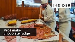 This is how chocolate pros make fudge [upl. by Alonzo470]