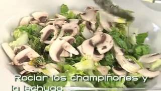 Receta de ensalada de lechuga y champiñones [upl. by Pero556]