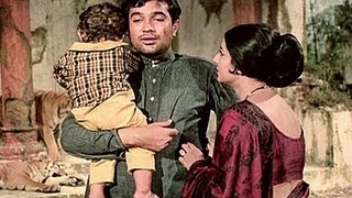 Rajesh Khanna Forgives Tanuja  Haathi Mere Saathi [upl. by Adlog534]