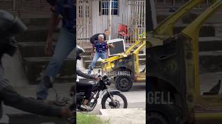 El auto 🚕  hierro humor prank funny funnyvideo comedyvideo comedy [upl. by Yuhas]