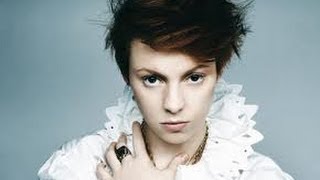 La Roux Observer music monthlys acts for 2009 [upl. by Aliekahs702]