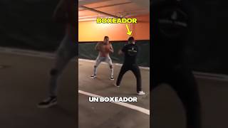 Pelea callejera con un boxeador mala idea [upl. by Zachary]