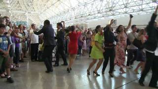 Flash Mob TAP no Aeroporto do Galeão  Rio de Janeiro [upl. by Bikales]