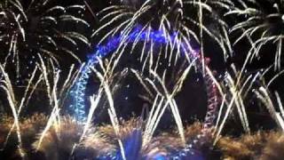 New Year Fireworks 2011 London HQ [upl. by Ayotan]