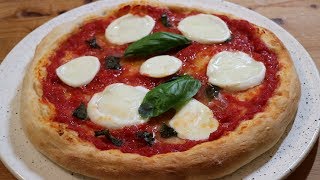 PIZZA CON LA MOZZARELLA DI BUFALA [upl. by Gardel]