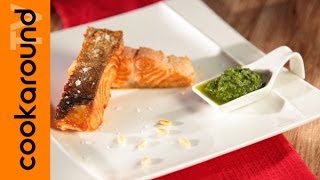 Salmone con pesto alla piastra  Ricette veloci di pesce [upl. by Hannavas]