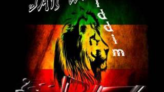 HI LIGHT JAH ALONE ME FEAR JAH WORKS RIDDIM  BEACH BACK MUSIC APRIL 2011 [upl. by Oivalf]