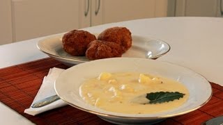 Krumplifőzelék fasírttal videó recept Potato Dish with Meatballs [upl. by Kalmick]