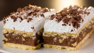 Baiser torte mit zerdrückten Blech  das leckerste ungarische Rezept  Schmackhafttv [upl. by Anoblav]