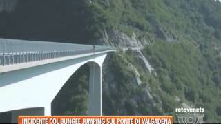 18082014INCIDENTE COL BUNGEE JUMPING SUL PONTE DI VALGADENA [upl. by Yevoc]