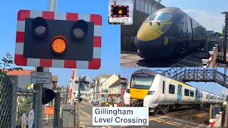 New Barrier Arm Gillingham Level Crossing Kent [upl. by Elpmet483]