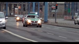 Springlicht und Texttafel alter Funkstreifenwagen Autobahnpolizei Chemnitz [upl. by Ilanos119]