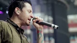 Linkin Park  In the End Live In Texas [upl. by Anirehtac450]