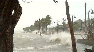 Hurrikan Irma zerstört Ferieninseln  Für Florida wohl nur noch Stärke 4 [upl. by Amabil]