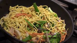 Simple and Easy Stir Fry Vegetables Noodlesvegan [upl. by Bertilla]