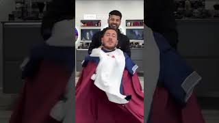 🤣 Ce coiffeur pranke Eden Hazard avec un maillot de Tottenham  Shorts [upl. by Gamages892]