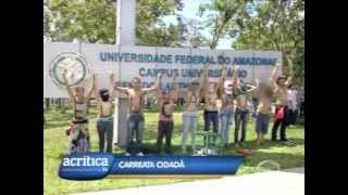 Alunos da Ufam fazem protesto seminus em Manaus [upl. by Imar731]