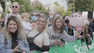 Schneider Electric Marathon de Paris  Lambiance supporter [upl. by Uta]