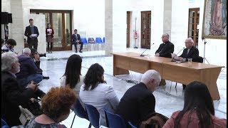 Los obispos de Chile presentan al Papa su renuncia en bloque tras los casos de abusos [upl. by Callan]