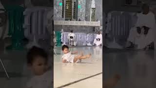 Baby Fall in MAKKAH makkahlive cutebaby [upl. by Ennyrb]