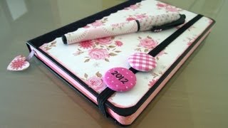 Manualidades de papel Cómo decorar una agenda Moleskine Tutorial [upl. by Pandich]