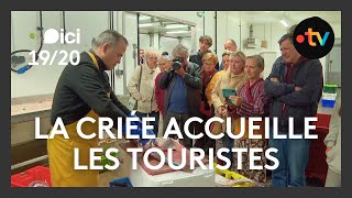 La criée des Sables dOlonne présentée aux touristes [upl. by Orrin]