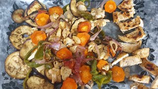 EASY OVEN ROASTED VEGETABLES RECIPE  HEALTHY BAKED VEGETABLES WITH CHICKEN BREAST PIECE [upl. by Aliac]