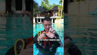 How to Disconnect Low Pressure Inflator Hose Underwater  Quick Scuba Tips [upl. by Stalk]