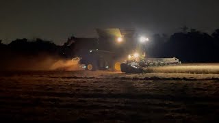 Harvest 2024  John Deere S690i Harvesting Wheat at Night [upl. by Toscano]