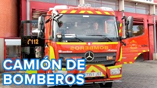 Cómo es un camión de bomberos por dentro  Vídeos para niños [upl. by Notneb232]