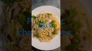 Pâte avec champignons shortsshortvideo recette food [upl. by Euqinomahs]