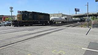 CSX W05317 CSX SD403 pulling the Weed Sprayer Train Fouled K5LA Horn coming into Town [upl. by Guthrie]