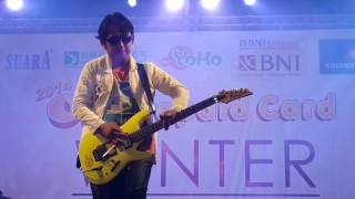 Aksi Apoy Sang Gitaris Wali Band [upl. by Win]