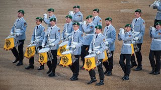 Parade des Musikkorps der Bundeswehr in London  200 Jahrestag Schlacht von Waterloo [upl. by Einobe345]