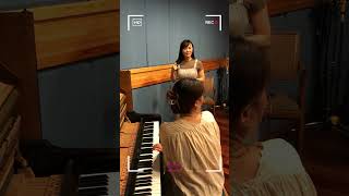 Korea Travel  키스오브라이프KISS OF LIFE  Sugarcoat  Vocal Training by Sim Joo kingstudio natty [upl. by Innob872]