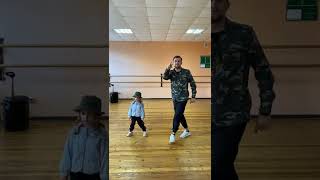 Шафл🕺🏼Простые движение🤩Повторила даже 4х летняя малышка🙀 legiondance [upl. by Blane541]