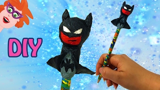 Batman potloodpoppetje maken van papiermaché  LEGO Batman weken [upl. by Prebo38]