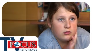 Die Auswirkungen von Tourette auf das tägliche Leben  Focus TV Reportage [upl. by Norrie982]