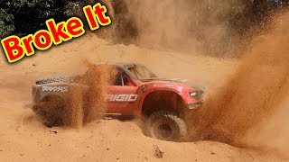 Traxxas UDR in English Desert  Unlimited Desert Racer [upl. by Nylesor]