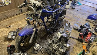 RÉNOVATION DE LA 600 BANDIT Je fous le moteur par terre  Part 2 [upl. by Brier267]