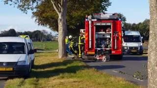 Brandweer Noordwolde fr Rukt uit voor een verkeersongeval Oldeberkoperweg [upl. by Cameron]